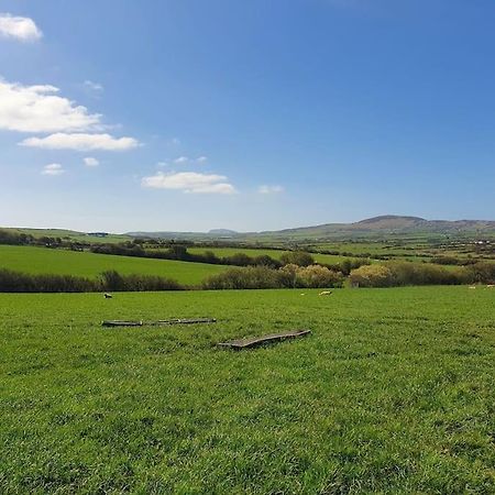 On Farm Chalet, Sleeps 6, Rhoshirwaun Villa Aberdaron Exterior photo